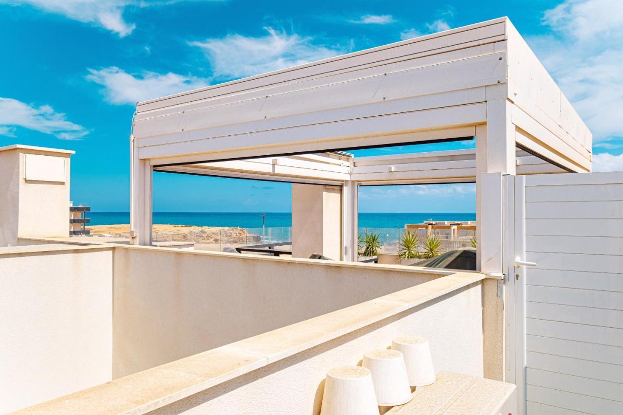 Beach And Рool Torrevieja Exteriör bild
