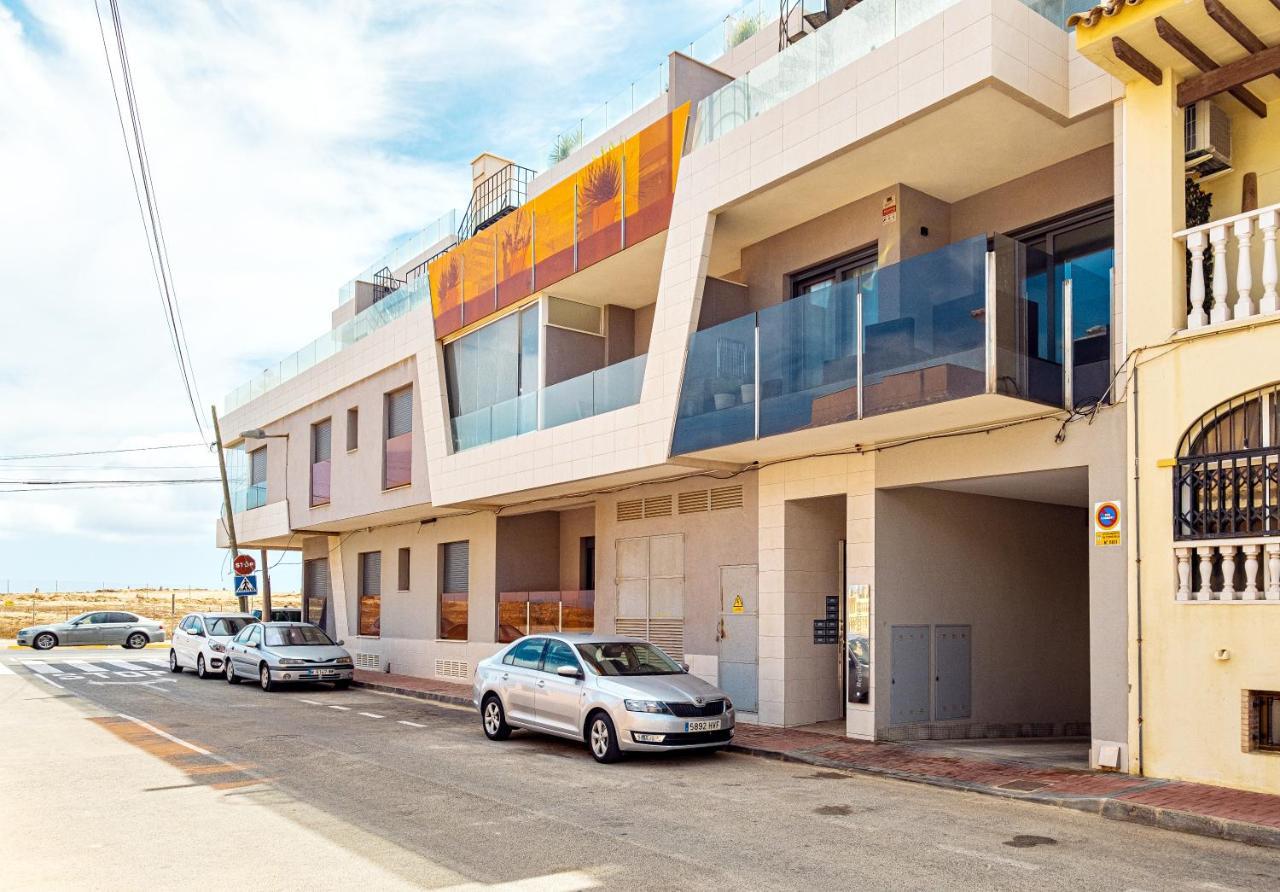 Beach And Рool Torrevieja Exteriör bild