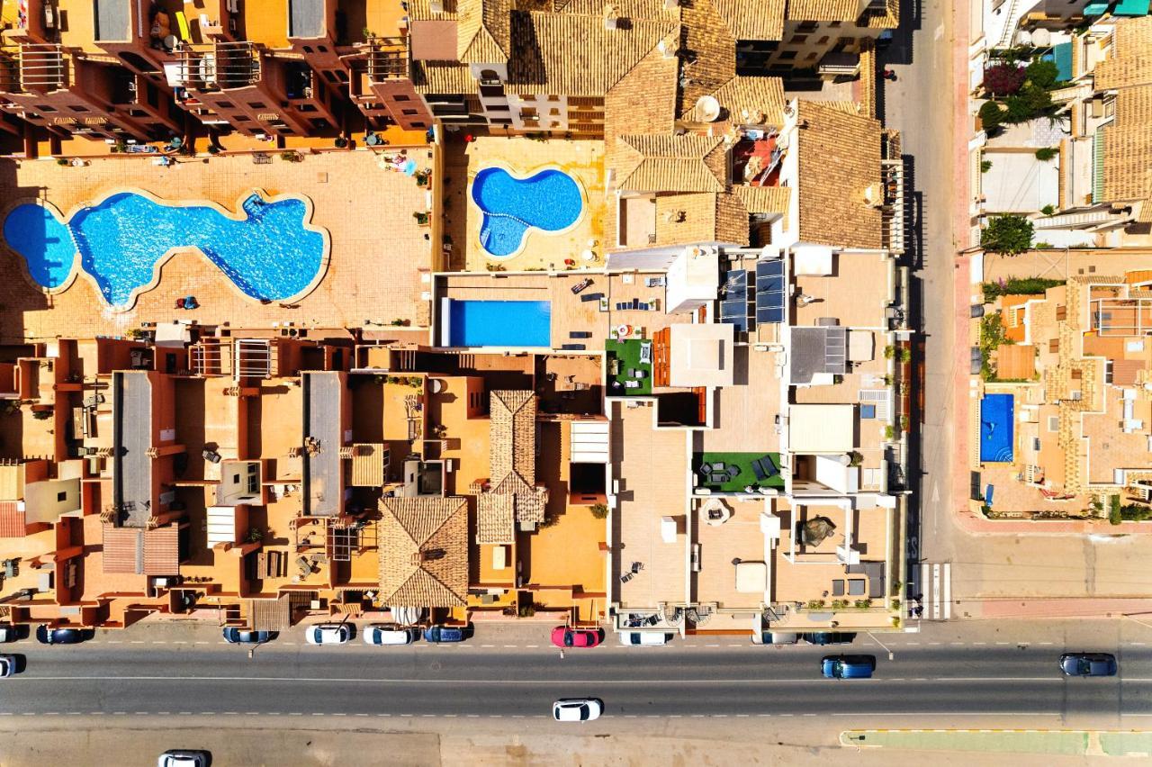 Beach And Рool Torrevieja Exteriör bild